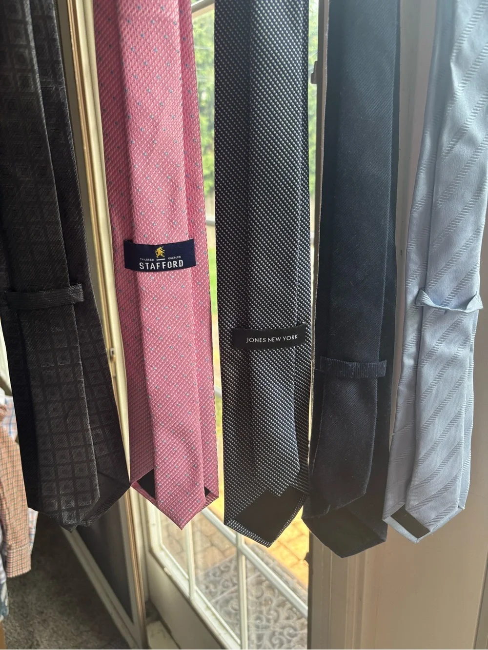 Stafford Pink Micro-Pattern Tie, Marc Anthony? Jones NY,